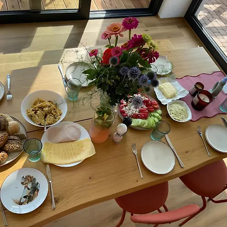 Rumiane Pola - Stodola Na Mazurach Z Widokiem Na Jezioro Brajniki