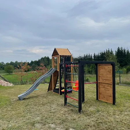 Rumiane Pola - Stodola Na Mazurach Z Widokiem Na Jezioro