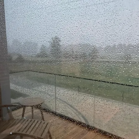 Rumiane Pola - Stodola Na Mazurach Z Widokiem Na Jezioro * Brajniki