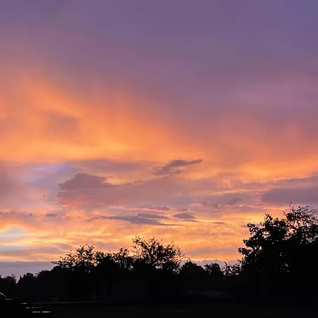 Rumiane Pola - Stodola Na Mazurach Z Widokiem Na Jezioro Apartment