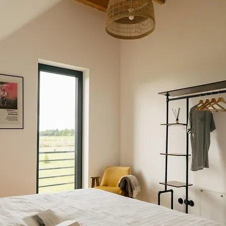 Rumiane Pola - Stodola Na Mazurach Z Widokiem Na Jezioro * Brajniki