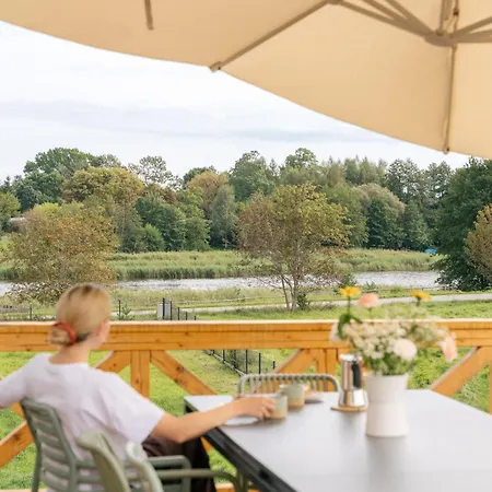 Rumiane Pola - Stodola Na Mazurach Z Widokiem Na Jezioro Apartment