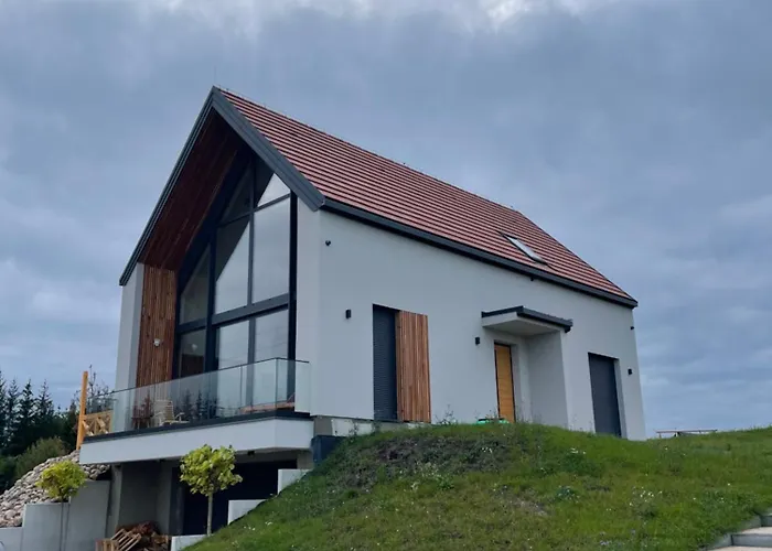 Rumiane Pola - Stodola Na Mazurach Z Widokiem Na Jezioro Brajniki