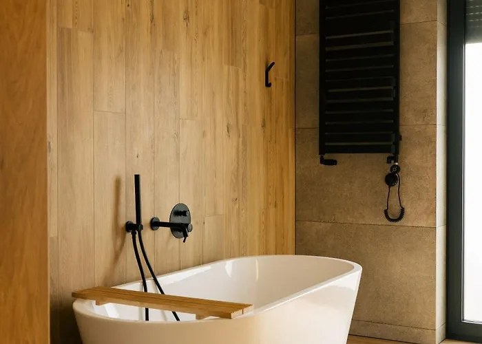 Rumiane Pola - Stodola Na Mazurach Z Widokiem Na Jezioro * Brajniki