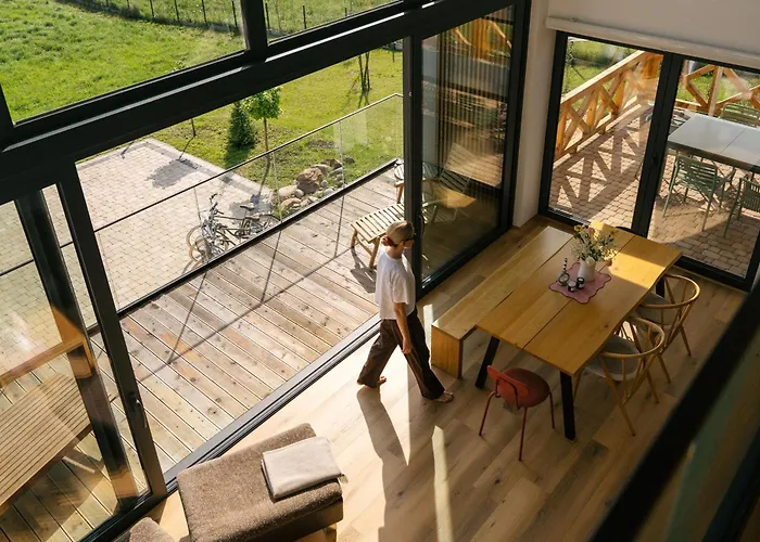 Rumiane Pola - Stodola Na Mazurach Z Widokiem Na Jezioro * Brajniki